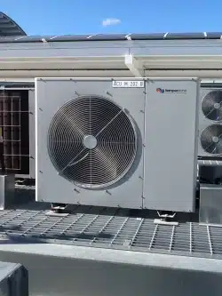 Tech Talk - Real Estate Property Managers - Reverse cycle vs. Evaporative 1 Tech Talk - Real Estate Property Managers - Reverse cycle vs. Evaporative