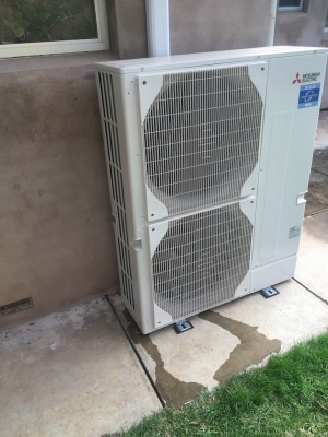 This is why your air conditioner is leaking water outside! 1 Mitsubishi Electric ducted unit leaking water in Winter