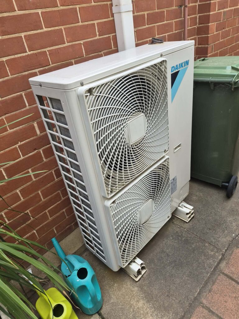 Air Conditioning Installation Mistakes 9 Broken plastic feet