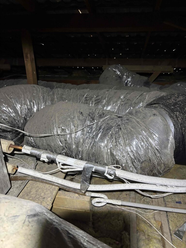 Air Conditioning Installation Mistakes 31 Collapsed return air duct, re-used (undersized) drains, Insulation missing, white pipe insulation. Horrible install and only 3 months old.