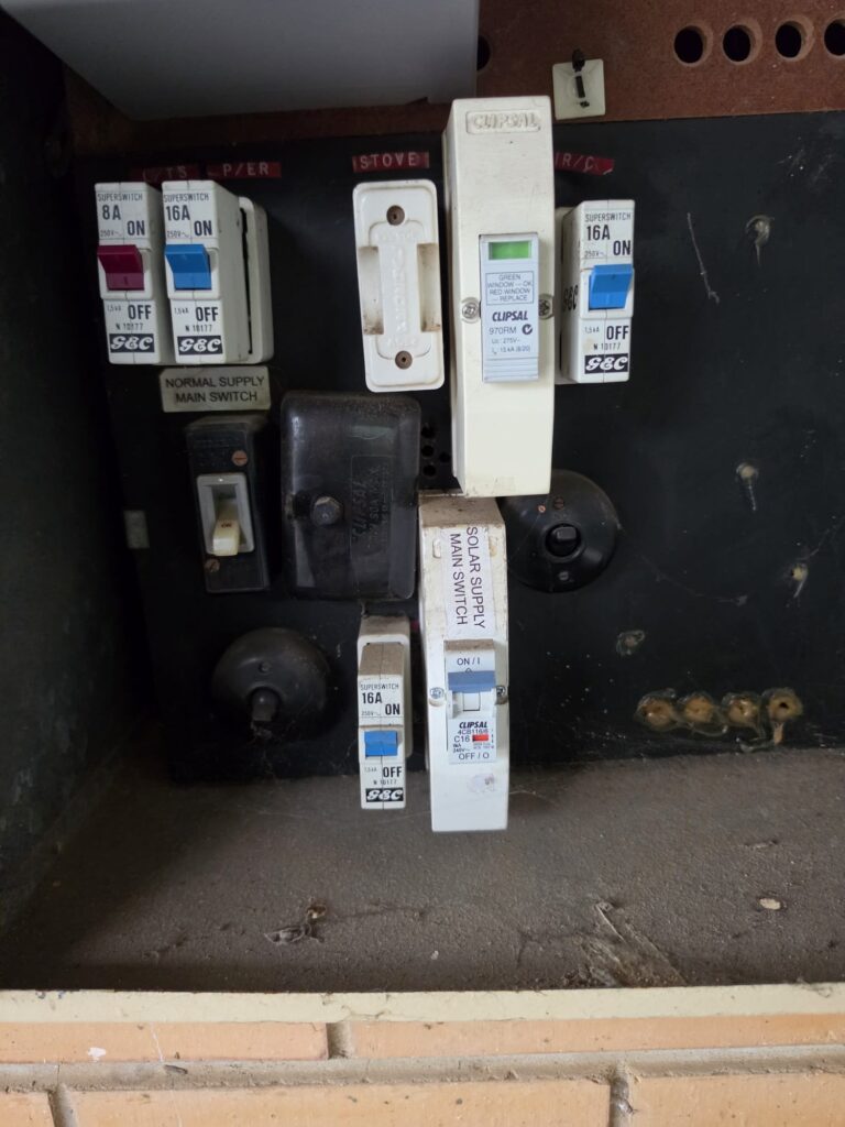 Air Conditioning Installation Mistakes 1 New AC left on the old ceramic fuse and power feed undersized for the new unit