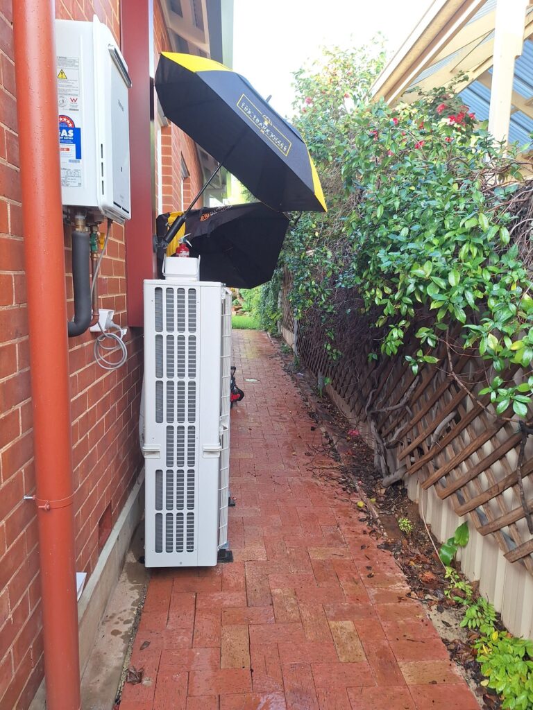 Air Conditioning Installation Mistakes 41 Outdoor unit installed close to a fence, needs air deflectors/airbenders to prevent air recirculation in summer/winter
